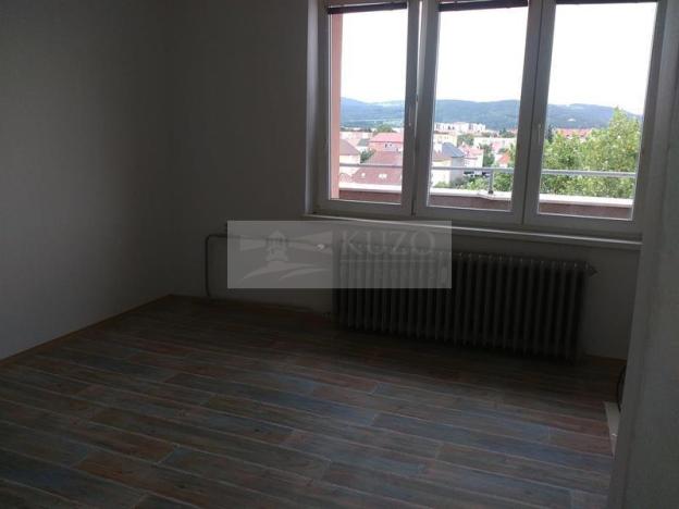 Pronájem bytu 1+kk, Chomutov, Čechova, 24 m2