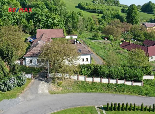 Prodej chalupy, Janůvky, 457 m2