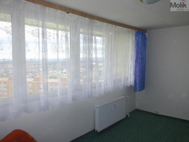 Pronájem bytu 1+kk, Chomutov, Březenecká, 28 m2