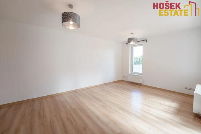 Prodej bytu 2+kk, Moravany, Višňová, 54 m2