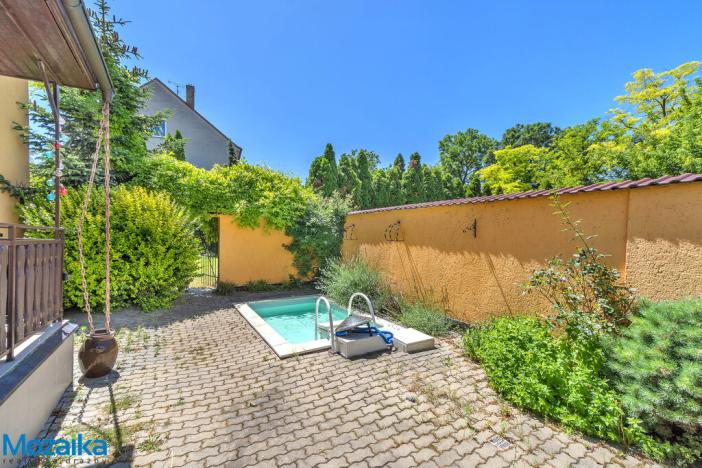 Prodej rodinného domu, Křepice, 244 m2