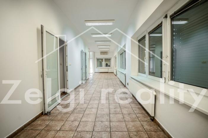 Pronájem komerční nemovitosti, Valtice, 1192 m2