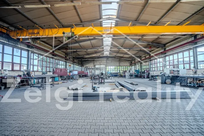 Pronájem skladu, Valtice, Zámek, 1192 m2