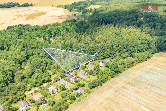 Prodej pole, Kunějovice, 1697 m2