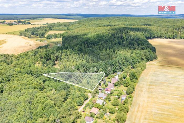 Prodej pole, Kunějovice, 1697 m2