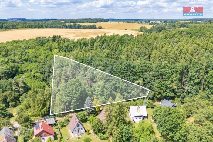 Prodej pole, Kunějovice, 1697 m2