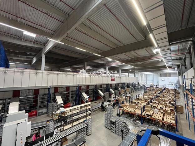 Prodej skladu, Nová Paka, 9000 m2