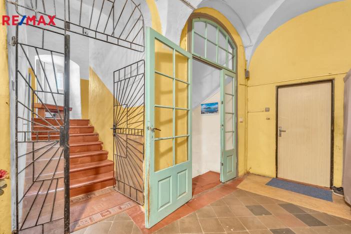 Prodej činžovního domu, Hostinné, Náměstí, 420 m2