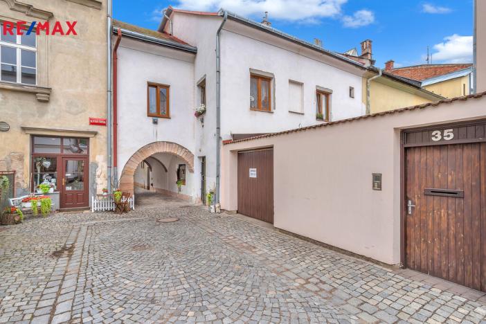 Prodej vícegeneračního domu, Hostinné, Náměstí, 420 m2