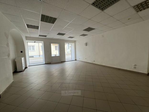 Pronájem obchodního prostoru, Trhové Sviny, Nové město, 35 m2