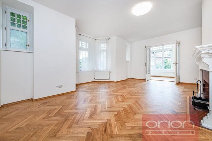 Pronájem rodinného domu, Praha - Smíchov, U Nesypky, 290 m2