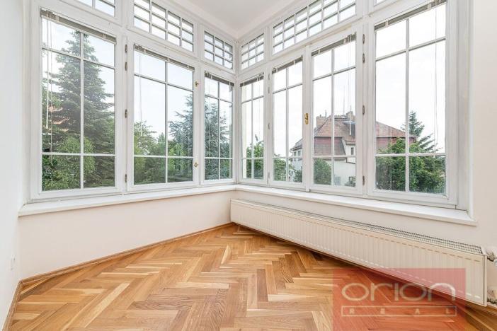 Pronájem rodinného domu, Praha - Smíchov, U Nesypky, 290 m2