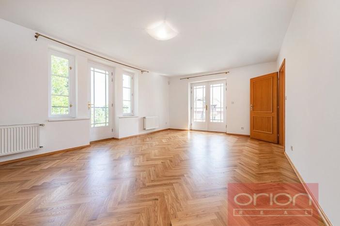 Pronájem rodinného domu, Praha - Smíchov, U Nesypky, 290 m2