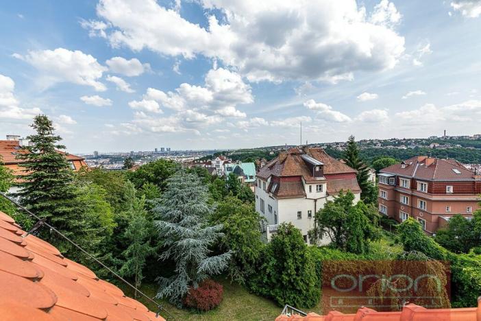 Pronájem rodinného domu, Praha - Smíchov, U Nesypky, 290 m2