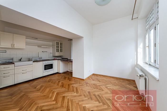 Pronájem rodinného domu, Praha - Smíchov, U Nesypky, 290 m2