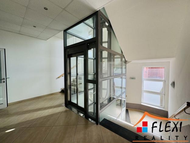 Pronájem kanceláře, Ostrava, 28. října, 83 m2