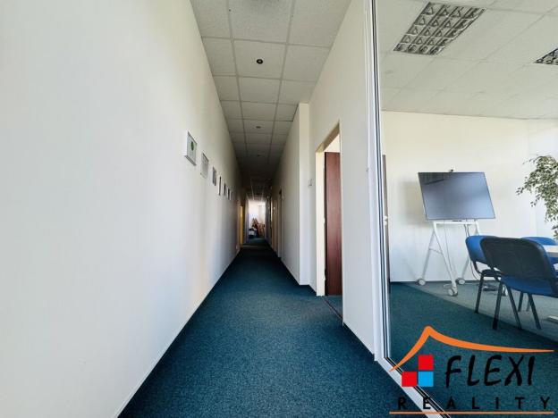 Pronájem kanceláře, Ostrava, 28. října, 390 m2