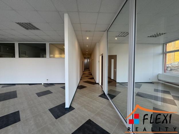 Pronájem kanceláře, Ostrava, 28. října, 390 m2