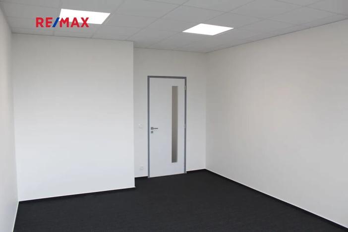 Pronájem kanceláře, Praha - Dolní Měcholupy, Ke Kablu, 23 m2