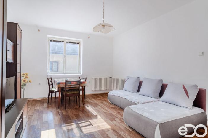 Prodej bytu 2+1, Skřivany, Nádražní, 60 m2