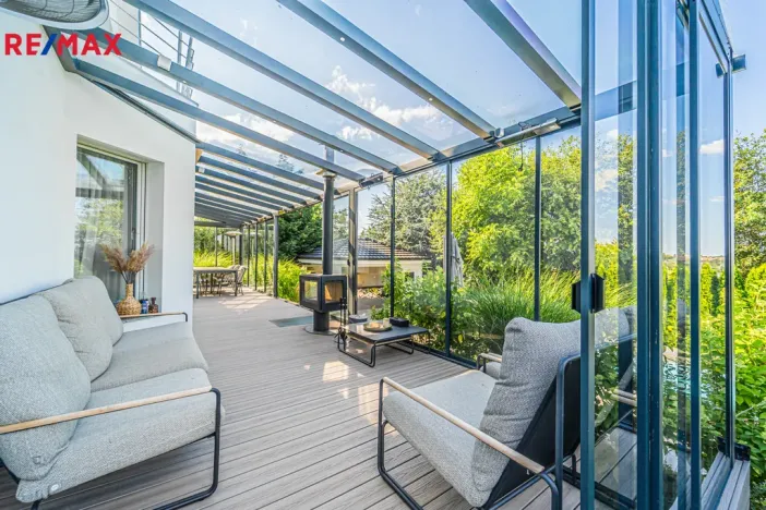 Prodej rodinného domu, Šestajovice, Myslivečkova, 389 m2