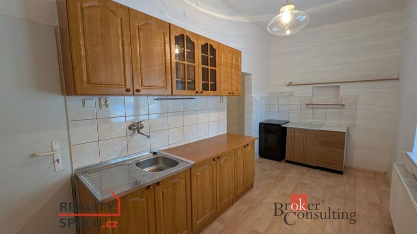 Pronájem bytu 2+1, Opava - Předměstí, Kylešovská, 58 m2