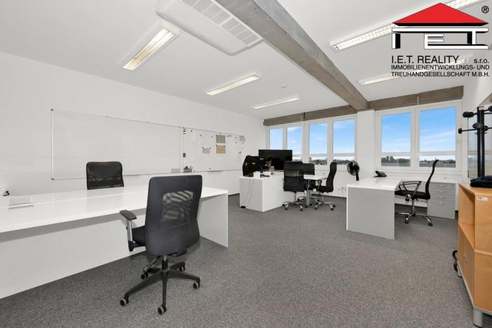 Prodej komerčního pozemku, Brno, Kšírova, 13540 m2