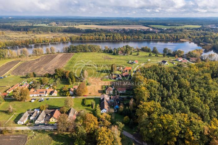 Prodej pozemku pro bydlení, Třeboň, 4758 m2