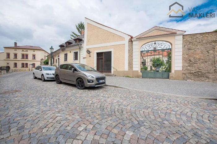 Pronájem obchodního prostoru, Kutná Hora, Palackého náměstí, 60 m2
