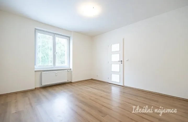 Pronájem bytu 2+1, Praha - Hloubětín, Zelenečská, 54 m2