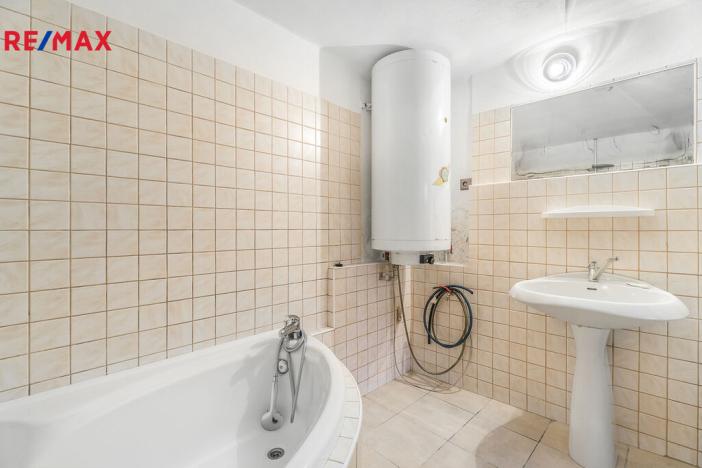 Prodej rodinného domu, Brniště - Luhov, 250 m2