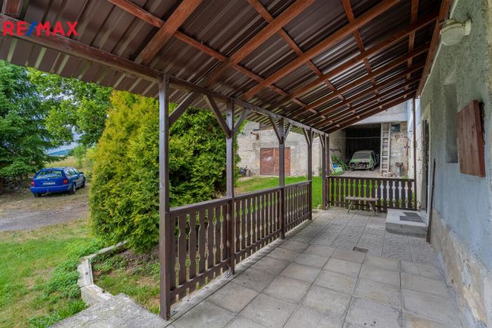 Prodej rodinného domu, Brniště - Luhov, 250 m2