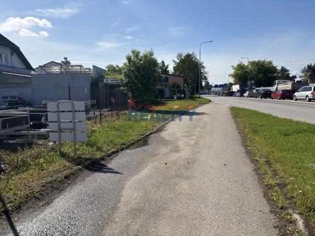 Prodej výrobních prostor, České Budějovice, Vltavské nábř., 380 m2