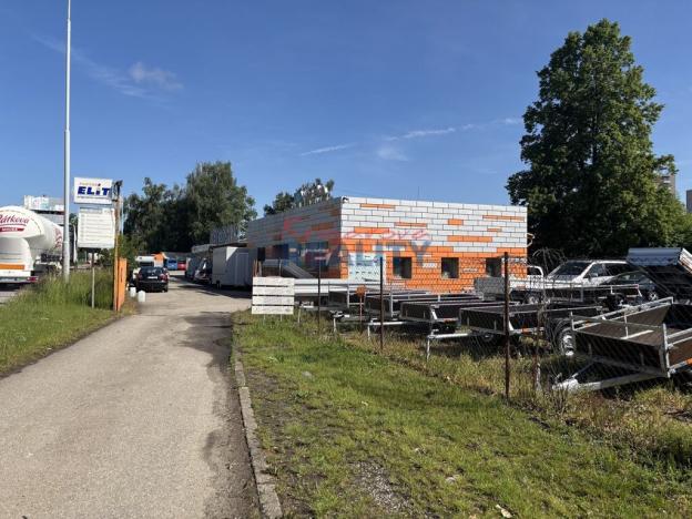 Prodej výrobních prostor, České Budějovice, Vltavské nábř., 380 m2