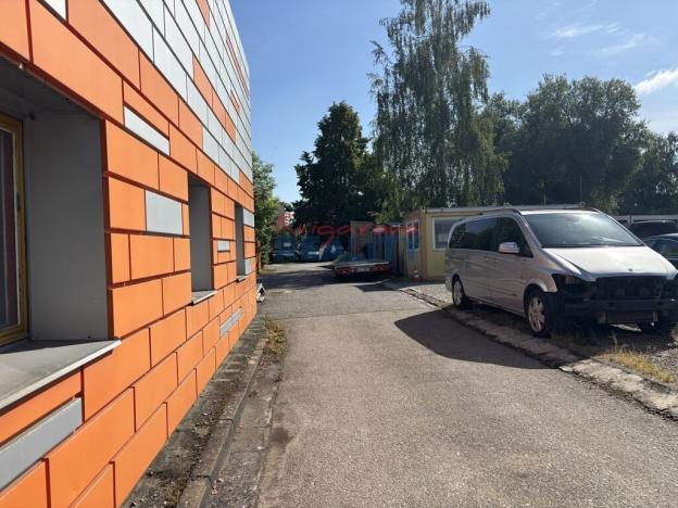 Prodej výrobních prostor, České Budějovice, Vltavské nábř., 380 m2