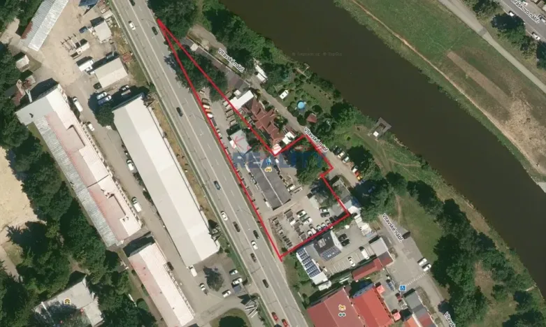 Prodej výrobních prostor, České Budějovice, Vltavské nábř., 380 m2