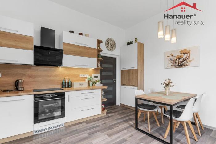 Prodej vily, Česká Kamenice, Lipová, 320 m2