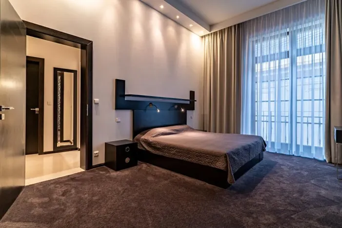 Prodej bytu 2+kk, Karlovy Vary, Divadelní náměstí, 65 m2