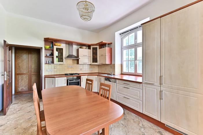 Prodej bytu 3+1, Karlovy Vary, Krále Jiřího, 105 m2