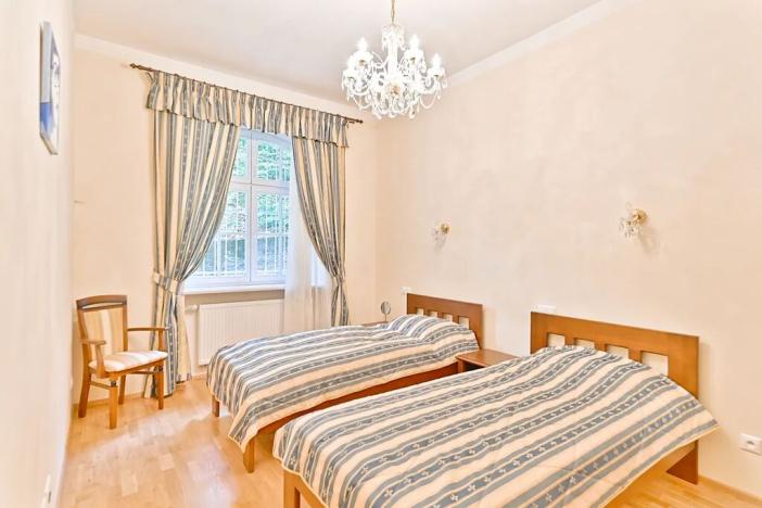 Prodej bytu 3+1, Karlovy Vary, Krále Jiřího, 105 m2