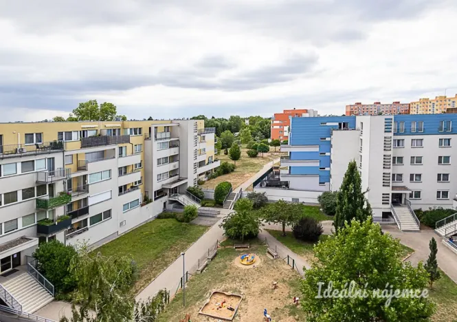 Pronájem bytu 1+kk, Praha - Letňany, Chlebovická, 33 m2