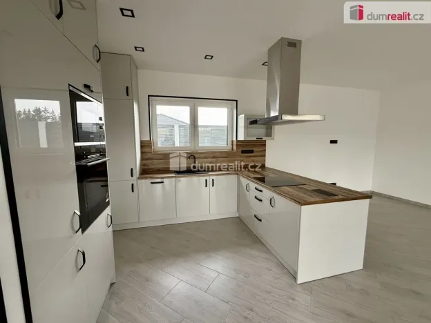 Prodej rodinného domu, Velká Hleďsebe, K Malé Hleďsebi, 177 m2