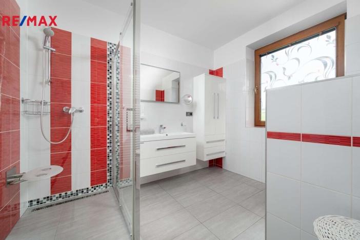 Prodej rodinného domu, Držkov, 232 m2