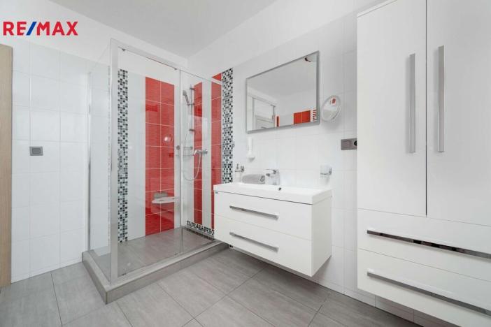 Prodej rodinného domu, Držkov, 232 m2