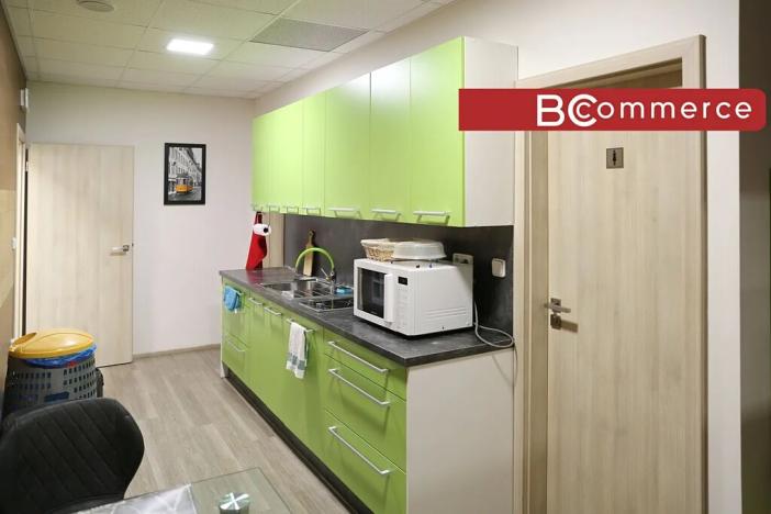 Pronájem komerčního pozemku, Brno, 1000 m2