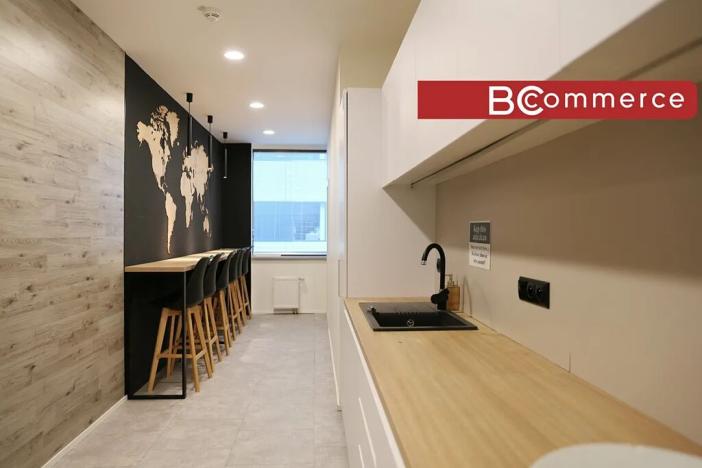 Pronájem kanceláře, Brno, 373 m2