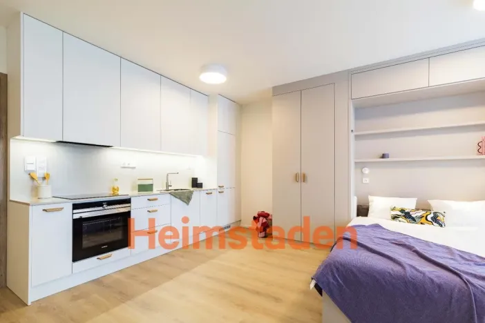 Pronájem bytu 1+kk, Praha - Holešovice, Vrbenského, 39 m2