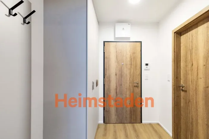 Pronájem bytu 1+kk, Praha - Holešovice, Vrbenského, 39 m2