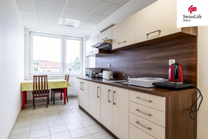 Pronájem kanceláře, Praha - Kyje, Lednická, 100 m2