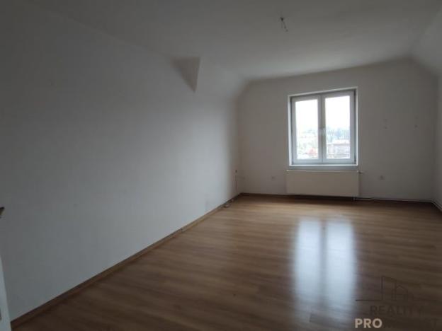 Pronájem bytu 1+1, Český Těšín, Čapkova, 65 m2